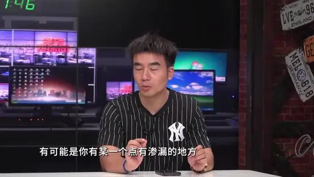 發(fā)動機冷卻液減少報警燈亮怎么辦？